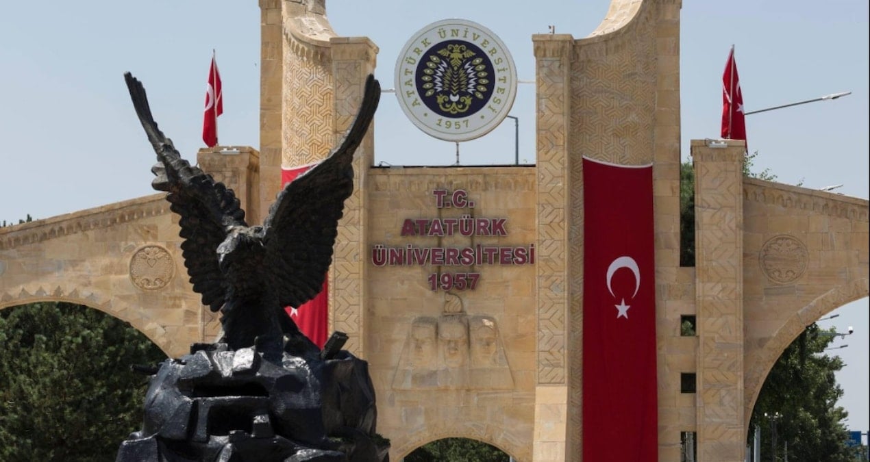 sayistay ortaya cikardi universite yasayi cignedi dekanlik kurdu kgzqqs3R