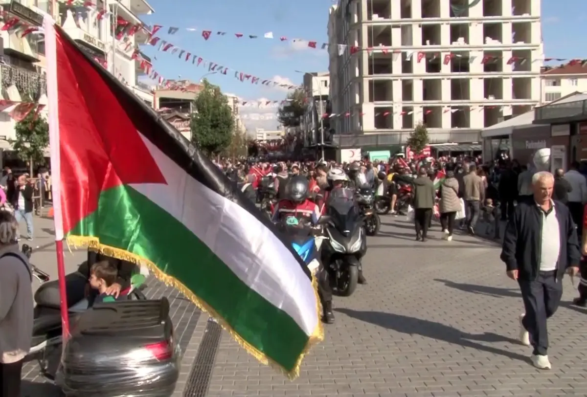 2 bin motorcu gazzedeki zulme dikkat cekti KNk3Kz4Z