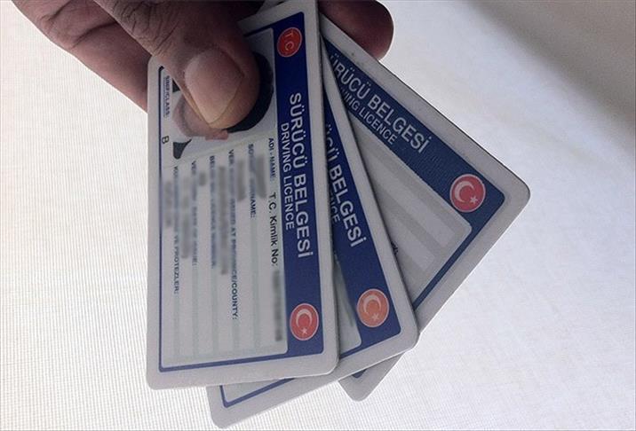 bakan yerlikayadan eski tip ehliyet uyarisi sure uzatilmayacak XQ8kNzzI