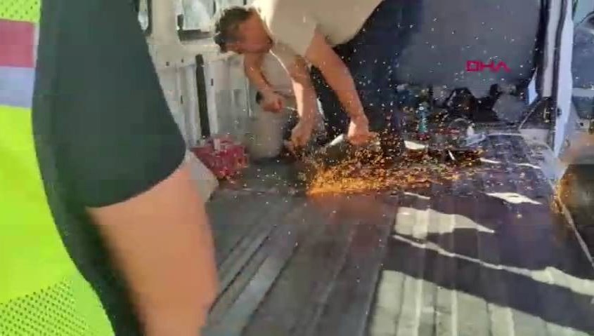 piyasa degeri 25 milyon lira binlerce paket gizli bolmede bulundu LTlrJKah.jpg