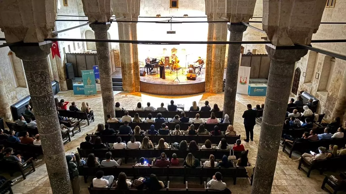 sanliurfada caz ve anadolu ezgileri bulustu hhhVxxtu.jpg