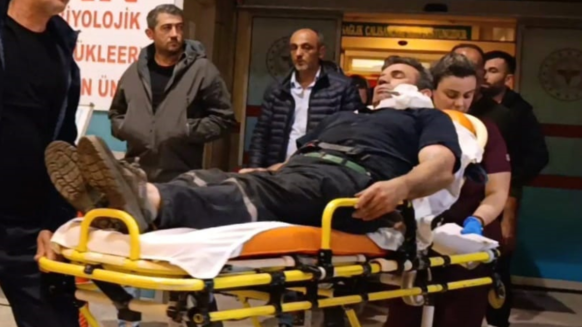 bursada romorkun kopan halat demiri bir kisinin yuzune saplandi CPvwZh7N.jpg