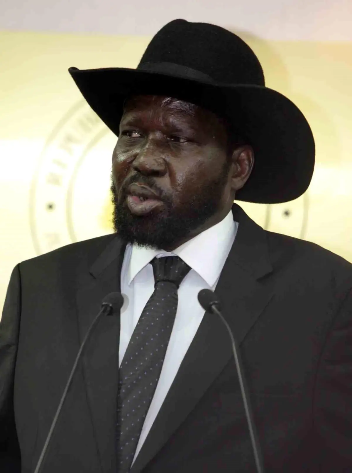 guney sudanda maliye bakanligi 8 kez el degistirdi CFALElkx.jpg