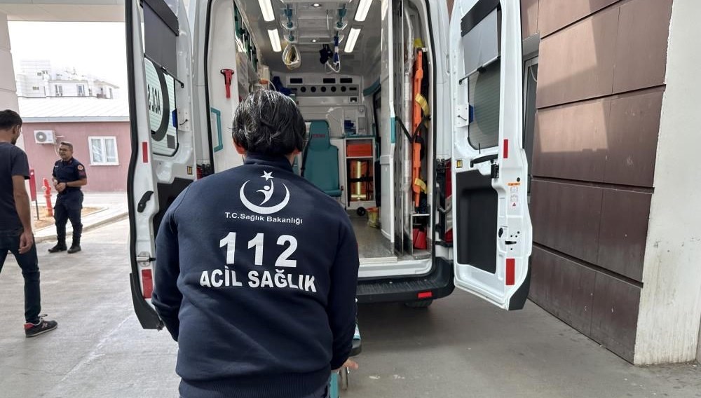 kazara kendini vurdu yasam mucadelesi veriyor UxxbQsSQ.jpg