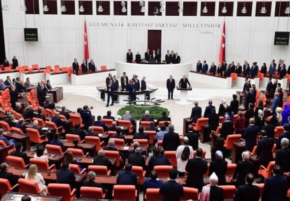 chpnin-mecliste-verdigi-enflasyon-onergesi-ak-parti-ve-mhpnin-oylariyla-reddedildi-T5VjqMPB