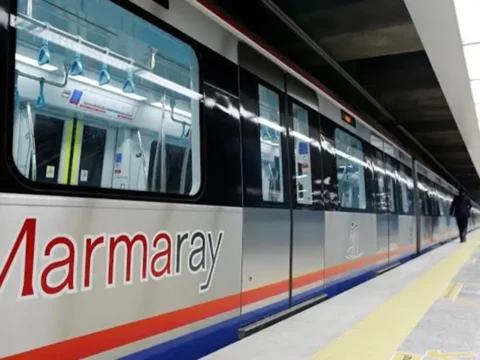 Marmaray Erenköy durağında intihar vakası